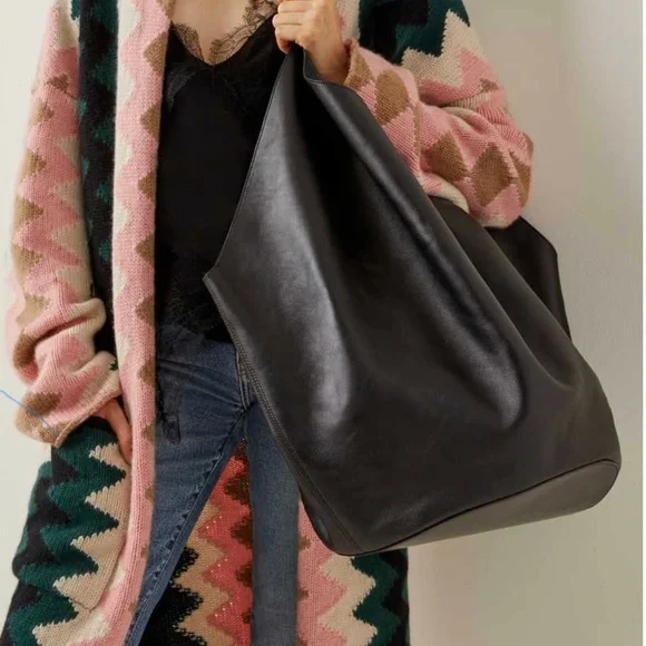 🛑SOLD!🛑 KHAITE Lotus Tote LARGE - Picture 3 of 8